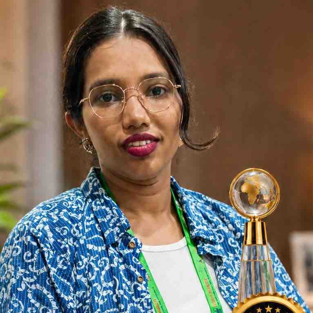 राष्ट्रीय युवा संसद में किशनगढ़ की कुसुमलता कुमावत सम्मानित:'बेस्ट मीडिया पर्सन' अवॉर्ड मिला, गृह राज्य मंत्री ने किया सम्मानित