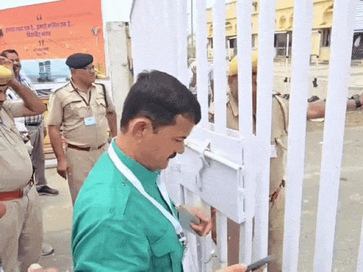 रिफाइनरी उद्घाटन समारोह में BJP प्रदेश-महामंत्री को गेट पर रोका:बगड़ी ने अफसरों से कहा- VVIP कार्ड है; 5 मिनट बाद मिली एंट्री