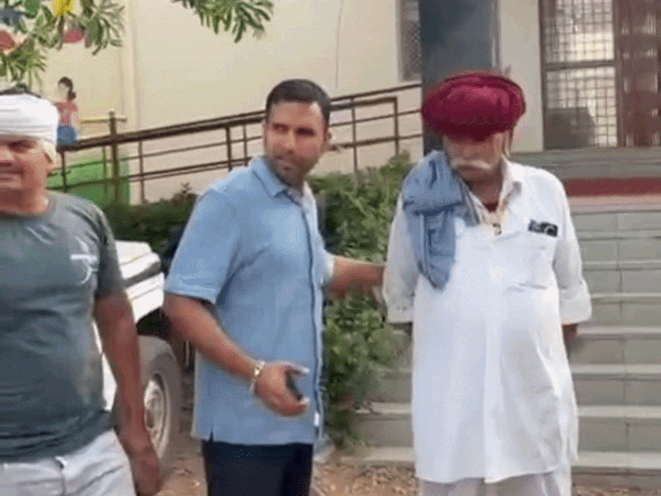 रिश्तेदार के मृत्युभोज में आया इनामी तस्कर गिरफ्तार:6 साल से फरार था, ANTF ने बस्सी के पास पकड़ा