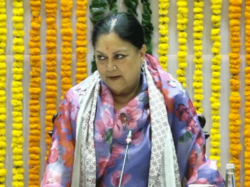 वसुंधरा बोलीं- राजनीति के लिए सामाजिक रिश्ते खराब न करें:मेरे खिलाफ चुनाव लड़े अबरार अहमद की मौत पर कांग्रेस कार्यालय गई थी