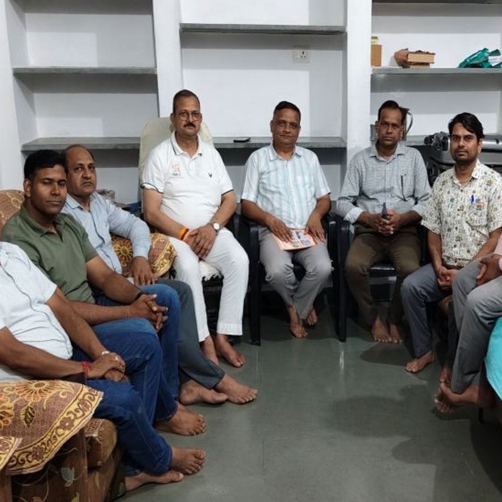 विप्र फाउण्डेशन झालावाड़ की नई जिला कार्यकारिणी घोषित:अध्यक्ष दीपेश जोशी ने वरिष्ठ व युवा कार्यकर्ताओं को सौंपे दायित्व