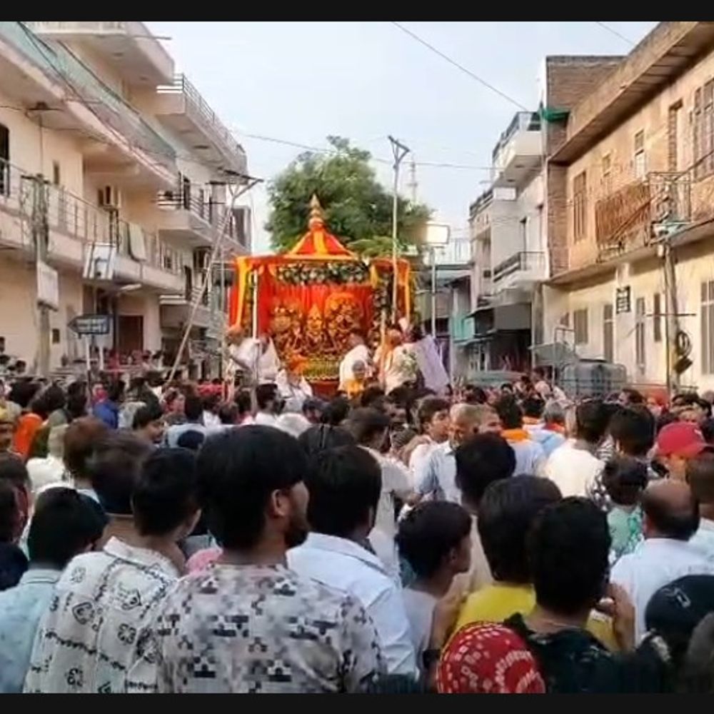 शिवगंज में ऐतिहासिक जगन्नाथ रथयात्रा निकली:हजारों श्रद्धालुओं ने हिस्सा लिया, "हरे कृष्णा, राधे कृष्णा" से गूंजा शहर