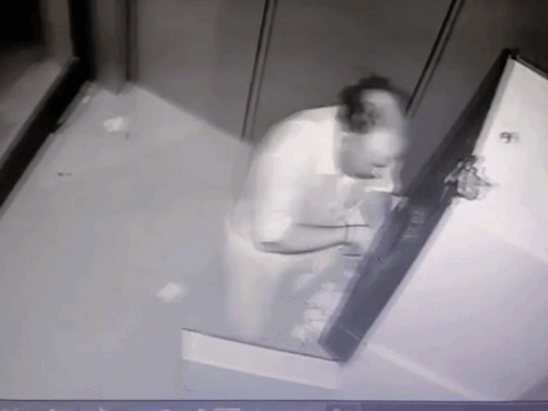 श्रीगंगानगर में एक साथ 3 ATM लूटने की कोशिश, VIDEO:कैश ट्रे नहीं टूटने के कारण करोड़ों बचे; चोरों की तलाश में जुटी पुलिस