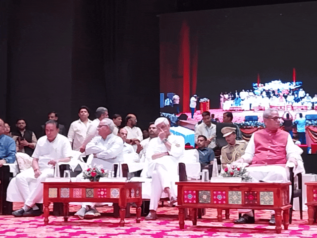 सिक्किम के राज्यपाल माथुर बोले-यूपी के अखबारों में मेरे कार्टून:सभी की मेहनत से 300 पार की; जनता दल तोड़ने की बात पर भैंरोसिंह शेखावत नाराज हुए