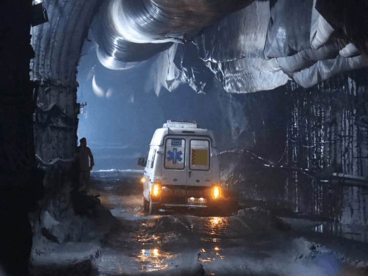 सि​क्किम में टनल पर लैंडस्लाइड, 20 मजदूरों के शव मिले:5 अब भी फंसे; टनल में मीथेन गैस भरी, बचावकर्मी बेहोश हुए