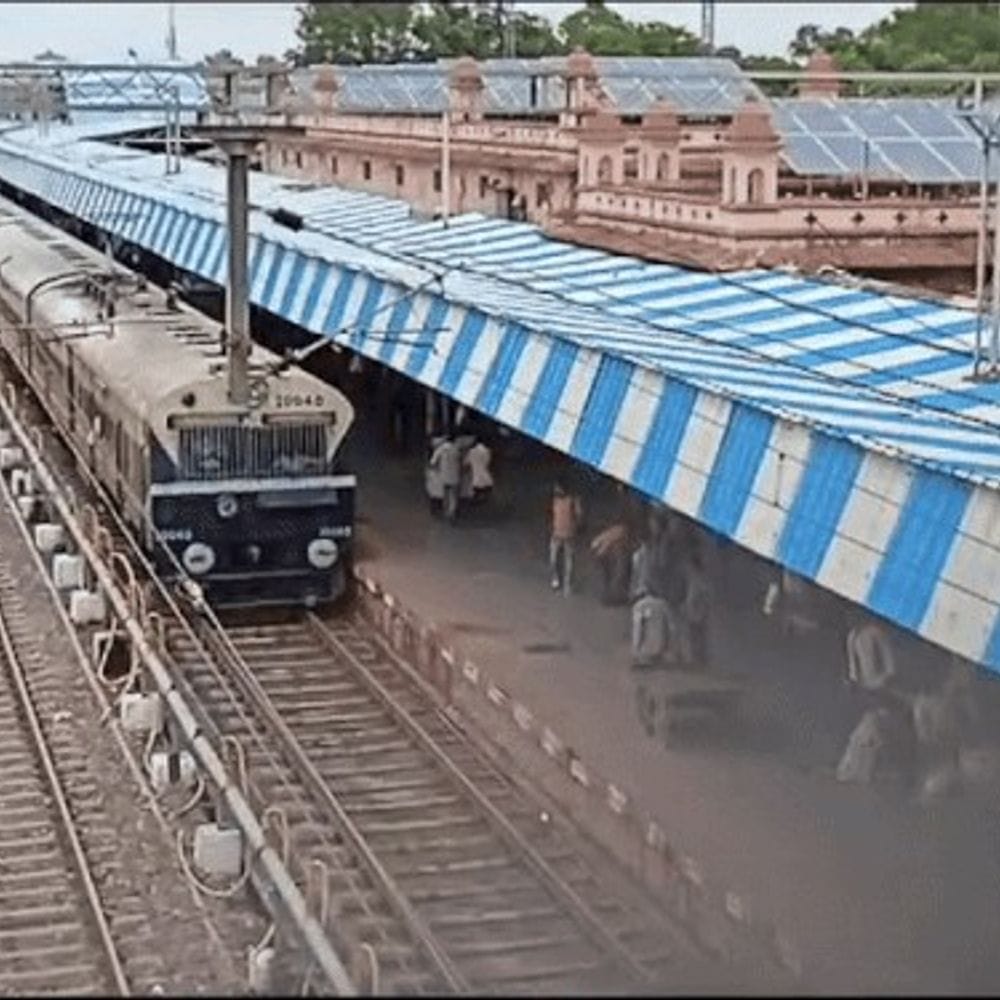 सीनियर टीचर भर्ती परीक्षा कल से, 4 स्पेशल ट्रेन चलेंगी:अभ्यर्थियों को राहत, अकलेरा-कोटा और छबड़ा गुगोर-सोगरिया रूट पर होगा संचालन