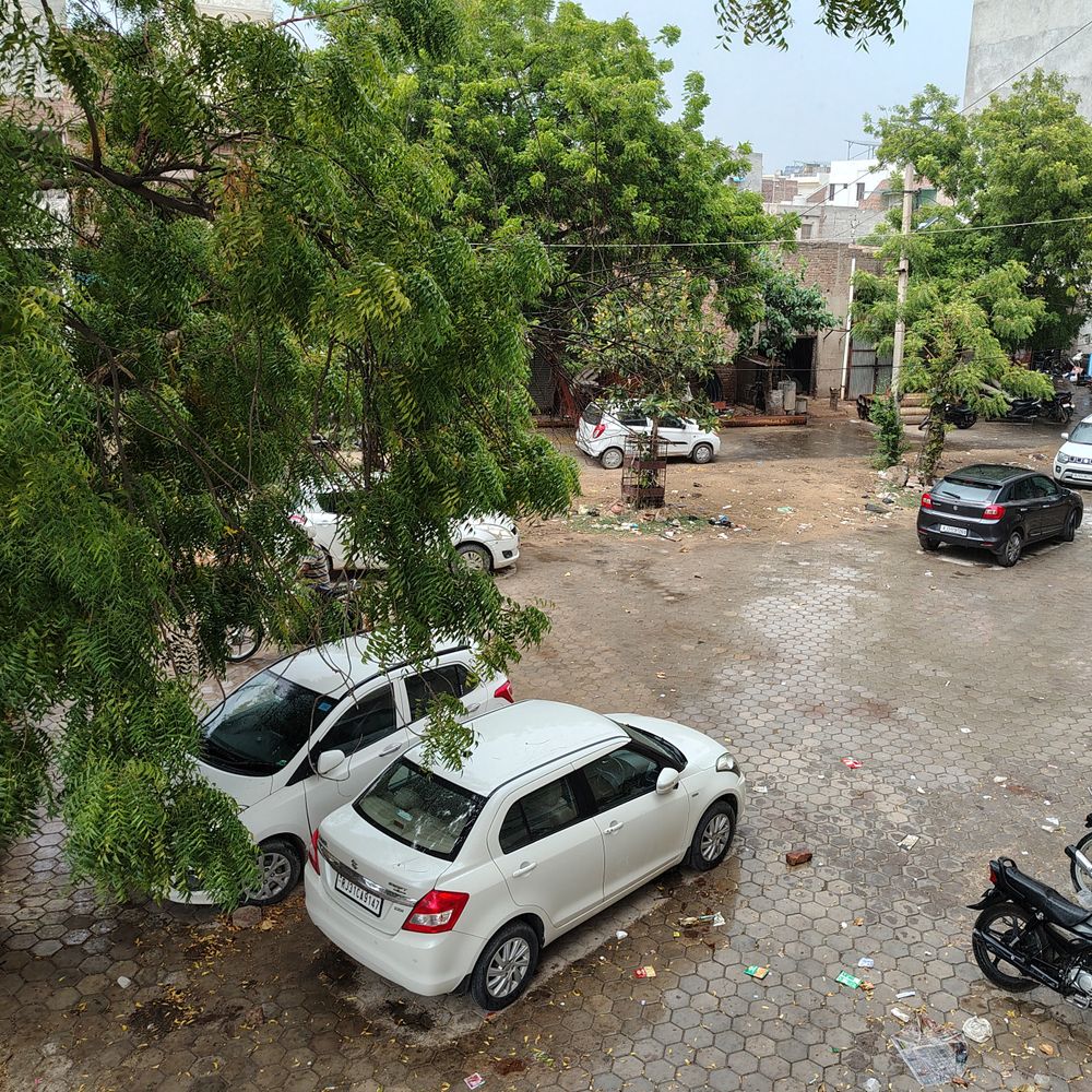 हनुमानगढ़ के कई इलाकों में हल्की बूंदाबांदी:आर्द्रता के कारण उमस बढ़ी, अगले चार दिन बारिश होने की संभावना
