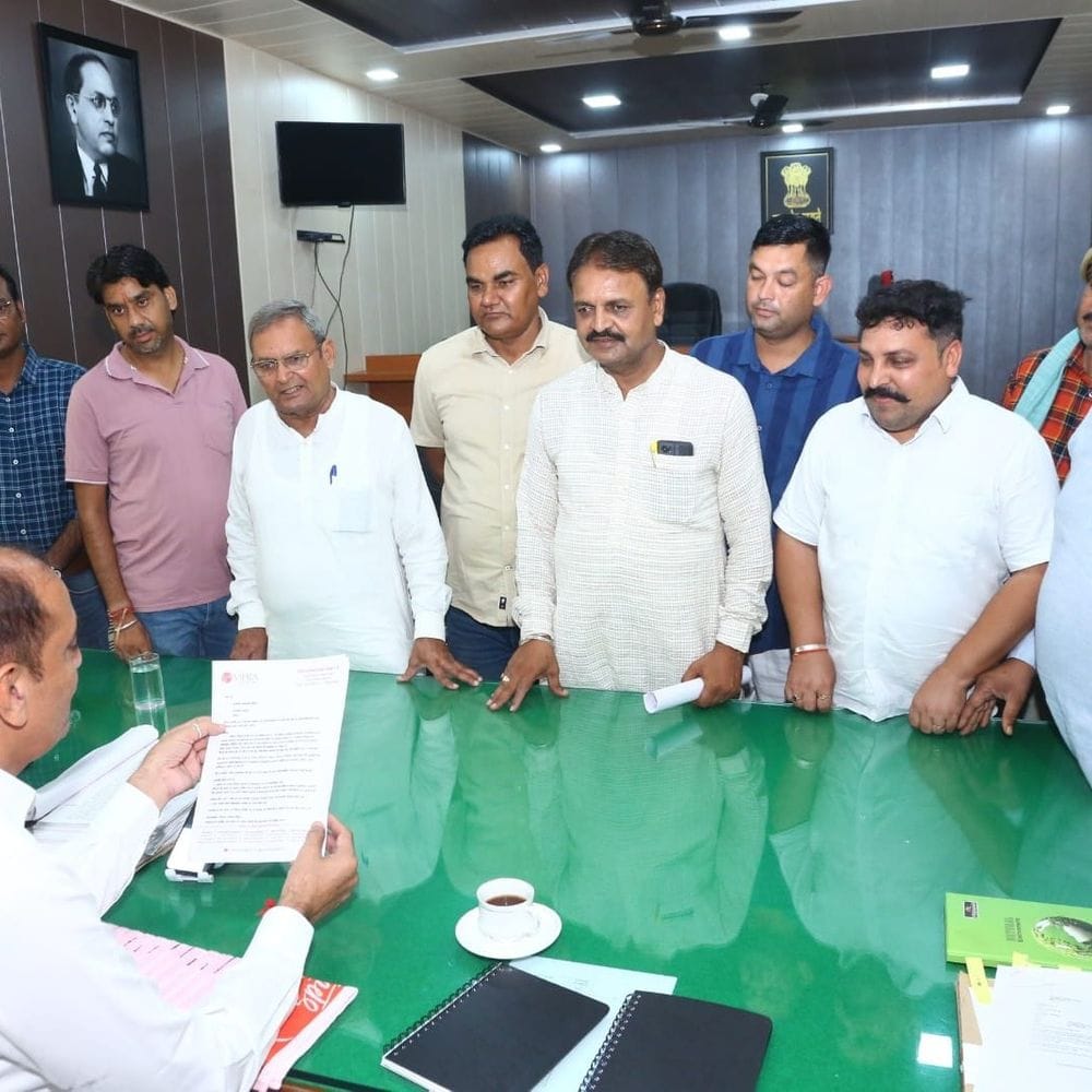 EWS प्रतिनिधित्व व आयोग गठन की मांग:विप्र फाउंडेशन ने सीएम के नाम एडीएम को सौंपा ज्ञापन, पंचायत-निकाय चुनावों में आरक्षण मांगा