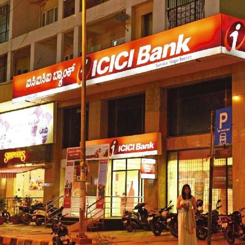 ICICI बैंक का मुनाफा 16% बढ़कर ₹14,805 करोड़:पहली तिमाही में अनुमान से बेहतर रहे नतीजे, बैंक की एसेट क्वालिटी भी सुधरी